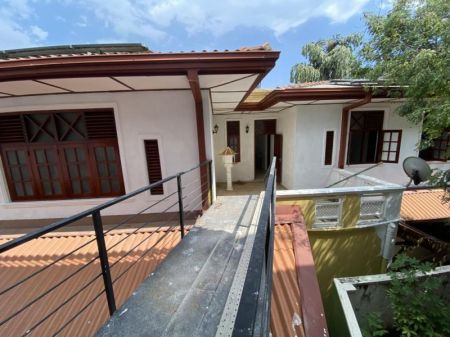 Exterior - Two Storied Spacious House with Annex Close to Thalawathugoda Junction