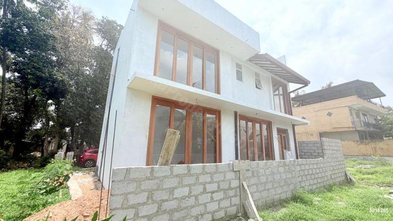 Exterior - House for sale in Nugegoda