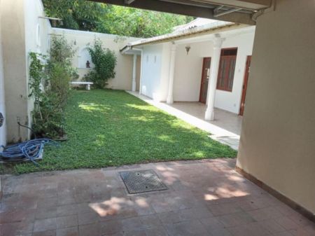 Exterior - 4 Bedroom House for Rent in Colombo 5, R4811
