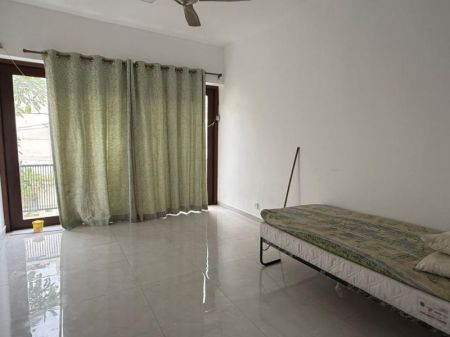 Bedroom - Luxury 5 Bedroom House for Rent – Thalawathugoda