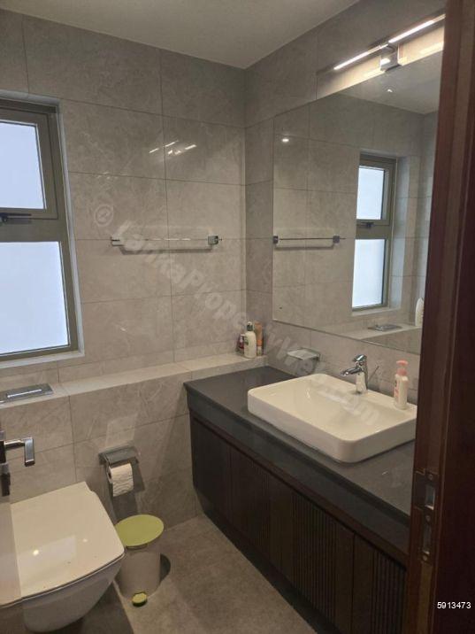Bathroom - Apartment for rent in Colombo 8