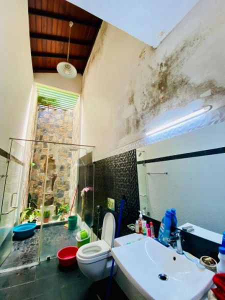 Bathroom - Architect Designed Super Luxury House For Sale – Athurugiriya