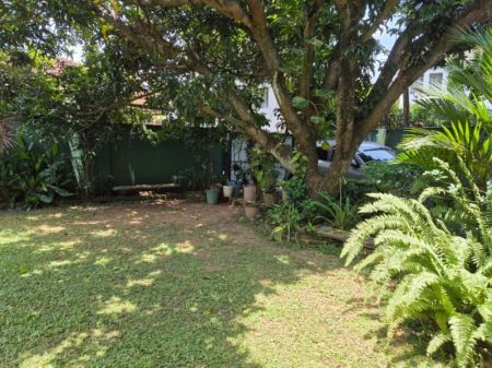 Exterior - 5 Bedroom House for Rent - Colombo 7, Torrington Avenue | LKR 750,000 Per Month (EM746)