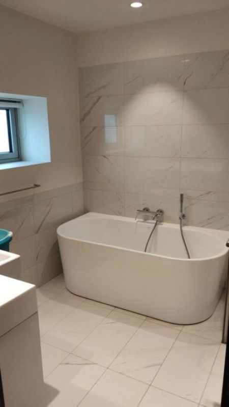 Bathroom - 2 Bedroom Luxury Apartment for Rent - Colombo 2, Cinnamon Life Residencies | LKR 600,000 Per Month (EM748)