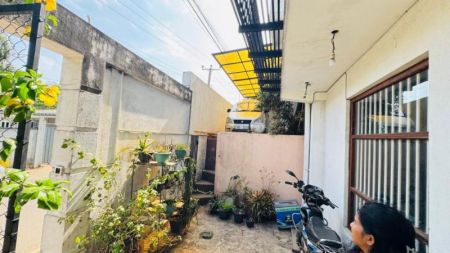 Exterior - (PH820) Three Storey House for sale in Maharagama
