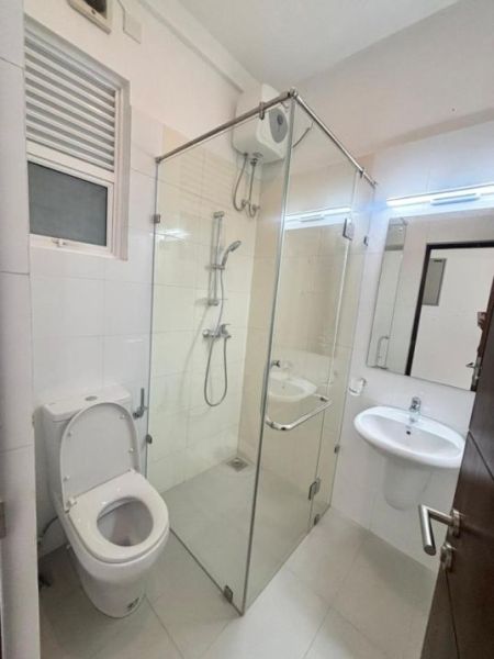 Bathroom - Apartment for sale in Kassapa road 📍