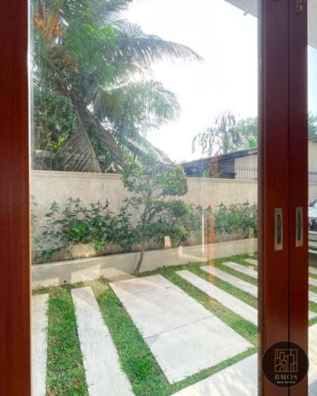 Exterior - 3-Story Luxury Residence in Moratuwa