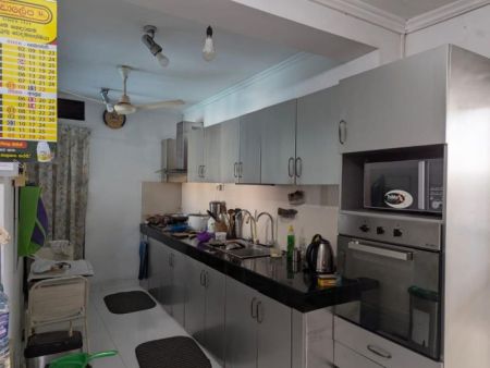 Kitchen - Luxurious house for sale Colombo - Rathmalana
