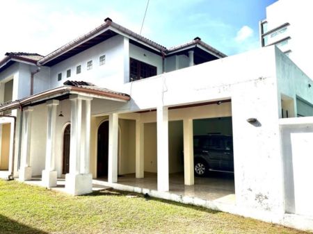 Exterior - 2 Story House for Rent in Battaramulla - EH409