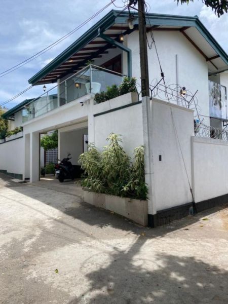 Exterior - Two Storey Brand New House for Rent in Boralasgamuwa - EH418
