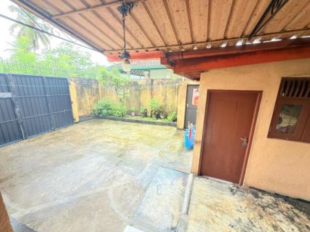 Exterior - (SH1487) Three Storey House for Sale in Kalapaluwawa road Rajagiriya