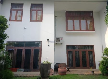 Exterior - House for Sale in Colombo 06
