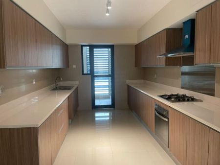 Kitchen - Apartment For Sale in Colombo 05 