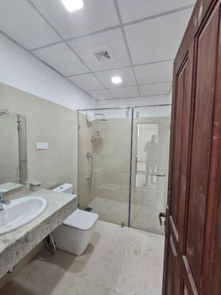 Bathroom - 3 Bedroom Apartment for Sale - Colombo 5, Trillium Havelock Residencies | LKR 75 Million (EM757)