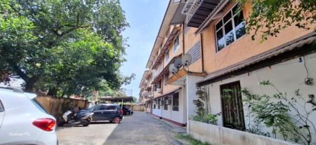 Exterior - Apartment for sale in Colombo 8 