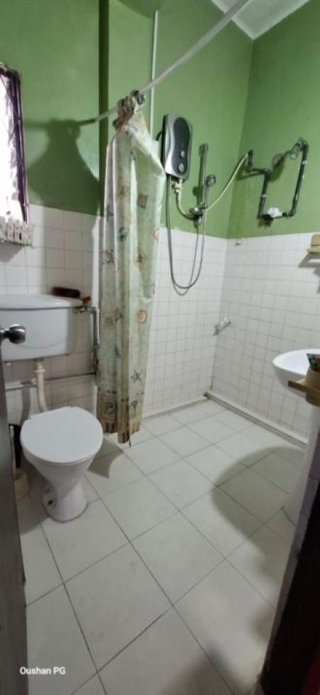 Bathroom - Apartment for sale in Colombo 8 