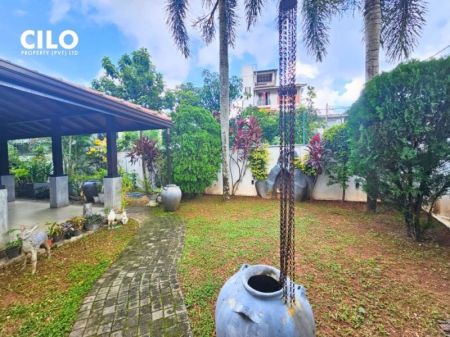 Exterior - 5-Bedroom Luxury Residence on 18.2 Perches – Prime Kotte