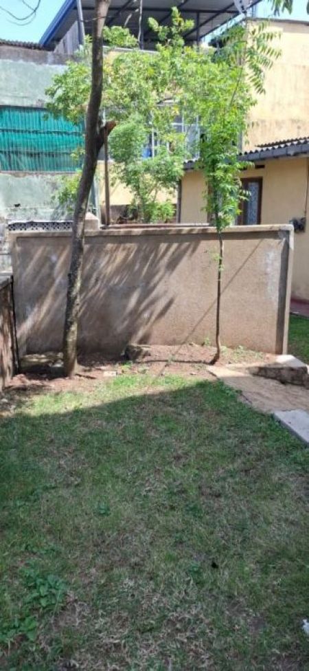 Exterior - Dehiwala : 3BR (8.26P) Single-Storey House for Sale in Kalubowila