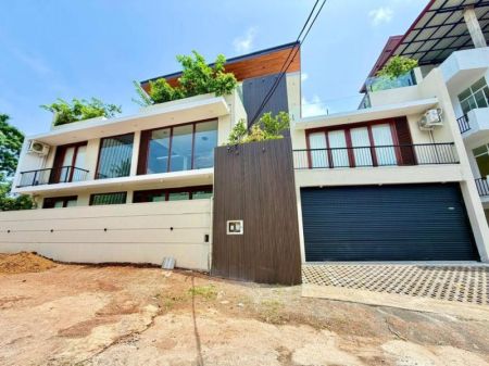 Exterior - (SE1771)🏡 Luxury Fully Furnished Villa for Sale in Werahera, Boralesgamuwa