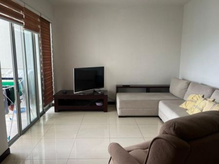 Living Room - 2 bedroom apartment at OnThree20