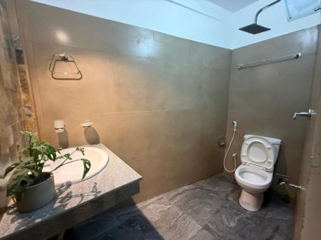 Bathroom - 9 BR Fully Furnished House for rent in Pita Kotte 