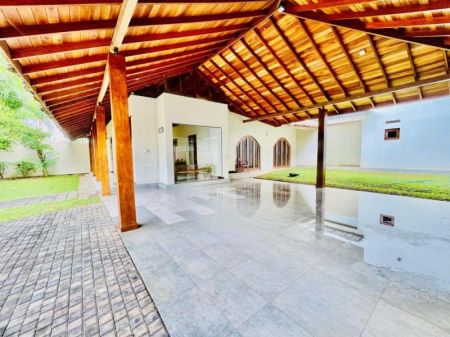 Exterior - Nugegoda Luxury House for Sale in Prime location 