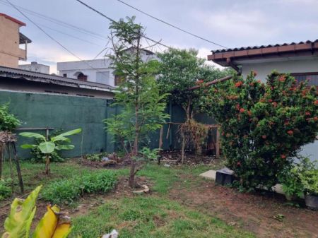 Exterior - Moratuwa : 17.2p Prime Land With Two Houses For Sale