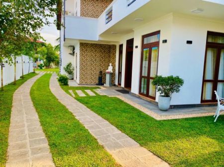 Exterior - Luxury House for sale in Ja ela - EH111