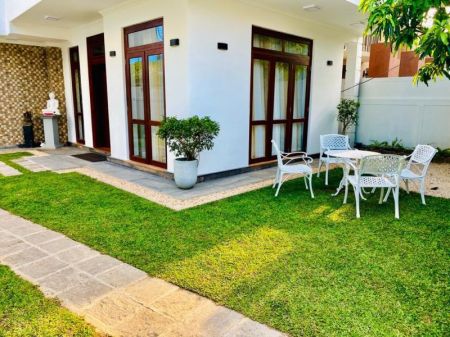 Exterior - Luxury House for sale in Ja ela - EH111