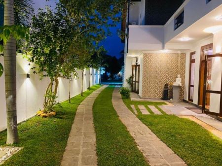Exterior - Luxury House for sale in Ja ela - EH111