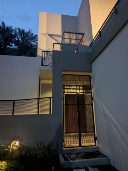 Exterior - House For Sale in Malabe 