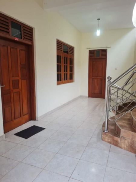 Living Room - 3 Story House For Sale in Mount Lavinia - EH340