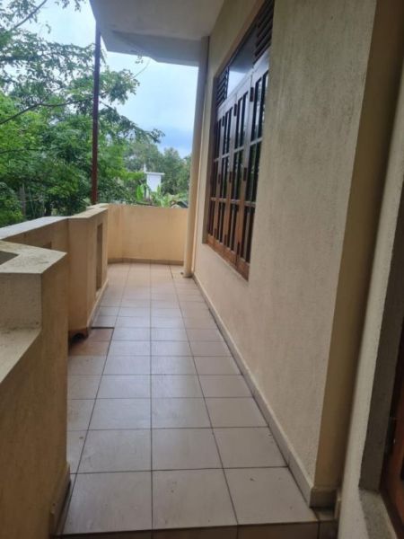 Exterior - 3 Story House For Sale in Mount Lavinia - EH340