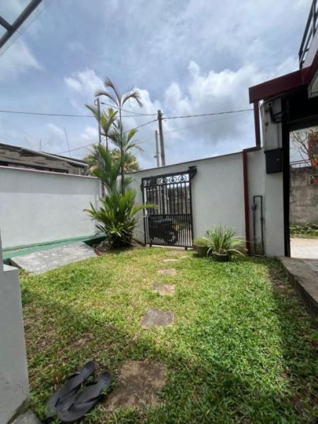 Exterior - House for sale in Boralesgamuwa 