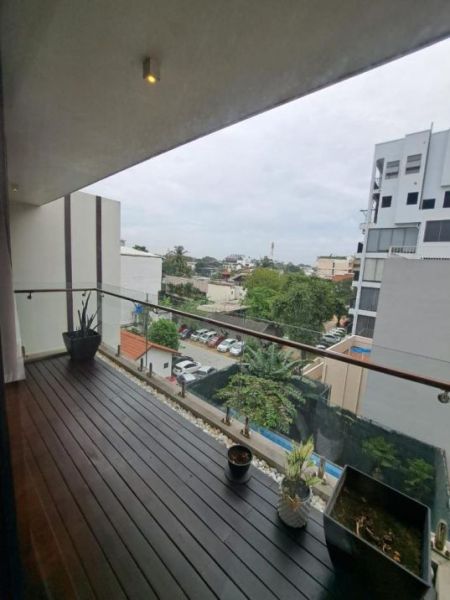 Exterior - Luxury 4 Bedrooms House for Rent in Colombo 3