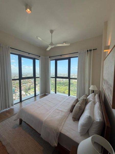 Bedroom - Luxury High-Floor 3BR Apartment for Sale with Viharamahadevi Park Views at Luna Towers