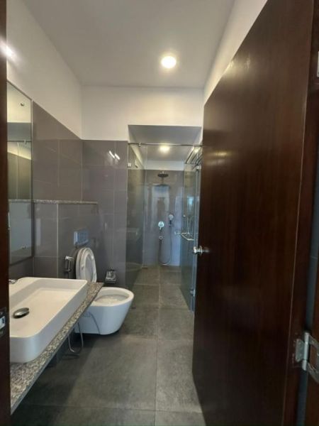 Bathroom - 3BR Apartment for Sale at Iconic Galaxy | Investment LKR 85 Million (AP4659)