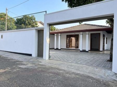 Exterior - (AH38) House for Sale in Mattegoda, Kottawa