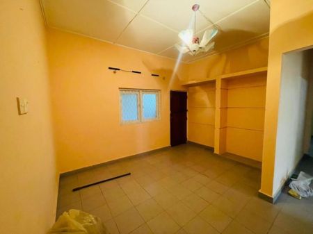 Bathroom - Peaceful Family Residence Surrounded by Greenery in Kelaniya