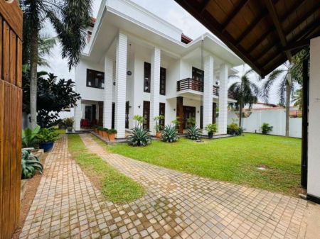 Exterior - Luxury 4 Storey House For Sale in Welisara, Kandana 