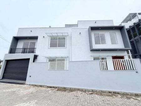 Exterior - Mount Lavinia Brand New Luxury House For Sale In Ratmalana 