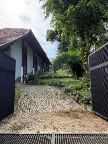 Exterior - Battaramulla : 5-ac-br (37p) Modern Luxury Mansion For Sale