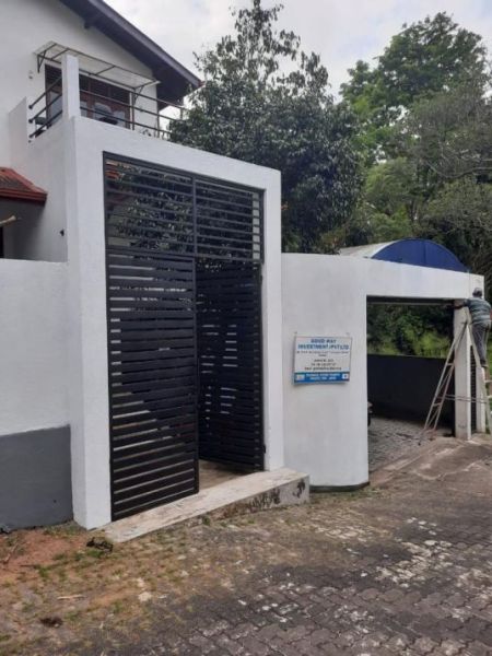 Exterior - Battaramulla : 6-br (13.5p) Modern House For Sale