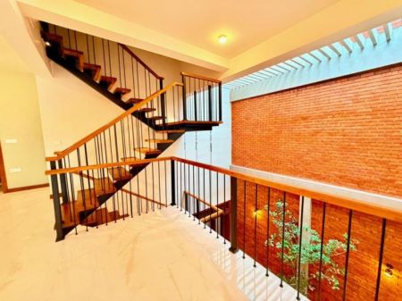 Living Room - Battaramulla Koswaththa Super Luxury Brand New House For Sale 