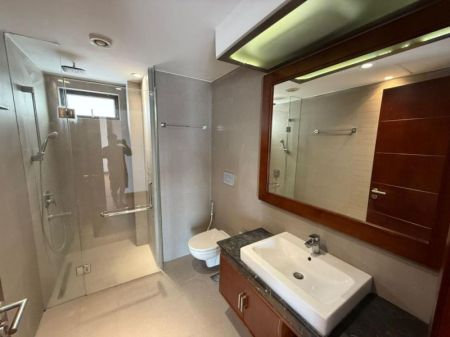 Bathroom - 19th Floor Port City & Sea View | Orwell Residence