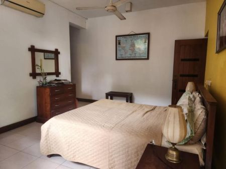 Bedroom - Exceptional architect-designed luxury residence — Polhengoda, Colombo 5