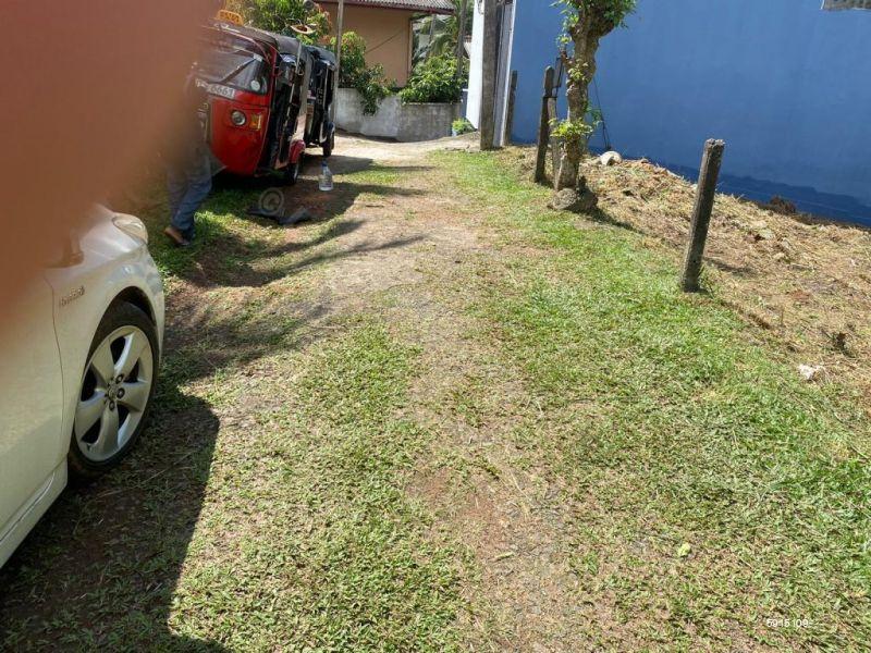 Bare Land for sale in Thalawathugoda