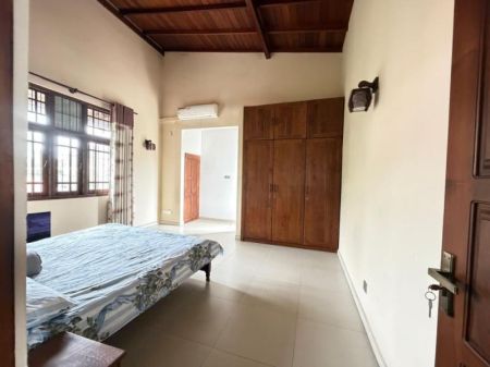 Bedroom - Luxury 7 Bedroom House for Rent at Pannipitiya | LKR 600,000 per Month (Negotiable) (EM022AC)