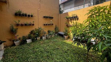 Exterior - 4 Bedroom House for Sale in Colombo 5