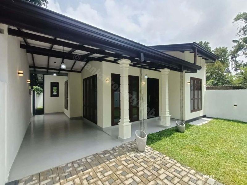 Exterior - House for sale in Kadawatha